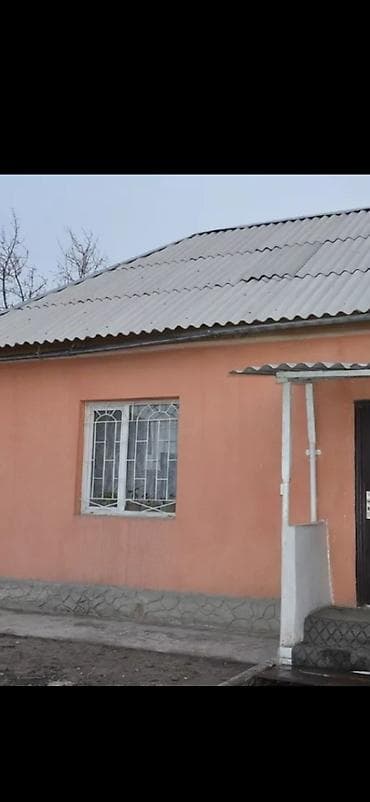 Дома: 65 м², 3 комнаты, Забор, огорожен — 2