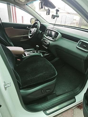 подстаканники: Kia Sorento: 2019 г., 2.2 л, Автомат, Дизель, Кроссовер — 5
