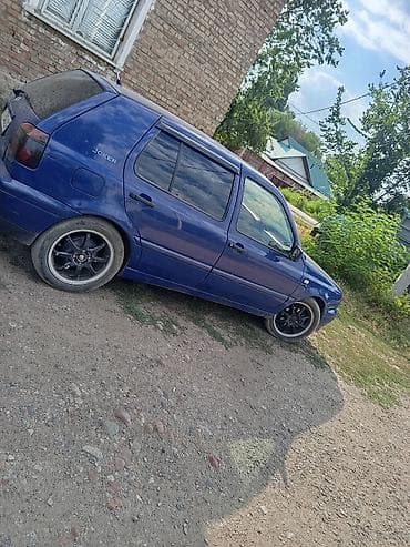 трёхдверный: Volkswagen Golf: 1997 г., Механика, Бензин, Хэтчбэк — 6