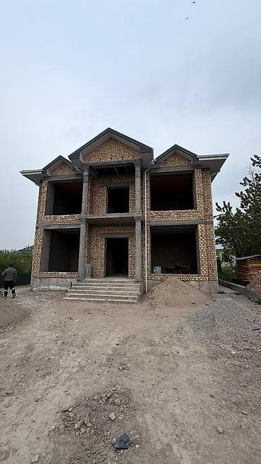 продаю рассрочку: Продаётся кирпичный дом в стадии строительства. Район ж/м Арча- Бешик — 2