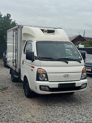 присеп реф: Hyundai Porter: 2019 г., 2.5 л, Автомат, Дизель, Фургон — 3