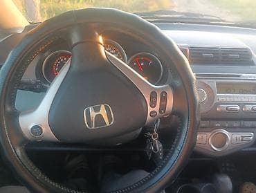 mini ev: Honda Jazz: 2007 г., 1.3 л, Вариатор, Бензин, Хэтчбэк — 1