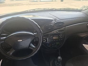 nardo grey: Ford Focus: 2004 г., 1.8 л, Механика, Дизель, Хэтчбэк — 3