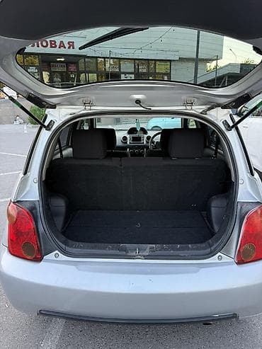 ist: Toyota Ist: 2004 г., 1.3 л, Автомат, Бензин, Хэтчбэк — 3