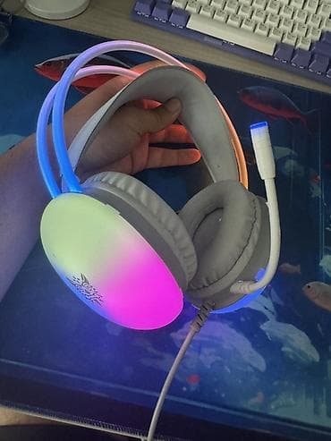 Наушники: Проводные игровые наушники с подсветкой RGB - Полноразмерная — 1