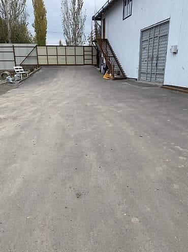 Келечек ж/м Сдается помещение под швейный цех или магазин. - Площадь at lalafo.kg Келечек ж/м Сдается помещение под швейный цех или магазин. - Площадь