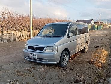 посадка машины: Honda Stepwgn: 2001 г., 2 л, Автомат, Бензин, Минивэн — 3