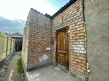 Бөлмөлөр: 45 м², 2 бөлмө, Унаа токтотуучу жай, Забор, тосулган — 2