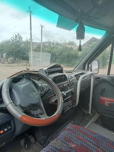 компрессор корейский: Mercedes-Benz Спринтер: 2000 г., Дизель, Бус — 3