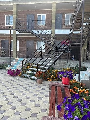 Ысык-Көлдө эс алуу: Сдаются номера в гостевом доме в Чолпон-Ате. Уютные и чистые, со всеми — 1