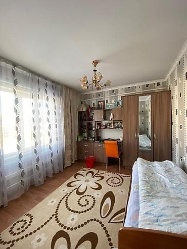 селый дом: Дом с благоустроенным двором и навесом - Двухэтажный жилой дом с — 8