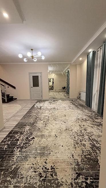 участок у реки: 🏡 Продаётся уютный дом в Орто-Сае — у подножья гор 📐 280 м² | 8 соток — 8