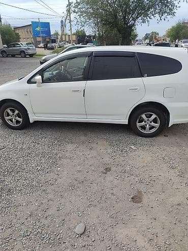 Honda Stream: 2005 г., Универсал