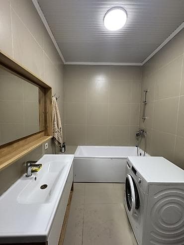 бишкек киргизия 1: 🏡 Сдается 3-комнатная квартира в самом центре города! 📍 Золотой — 6