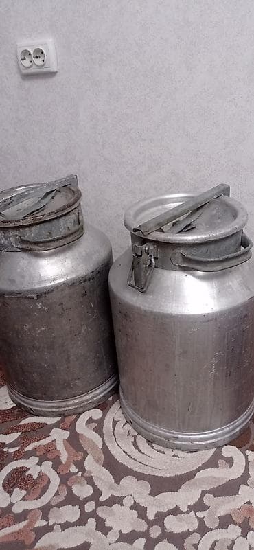 алюминевые фляги: Фляга алюминиевая СССР из под меда, пищевая . хорошее состояние. цена — 1