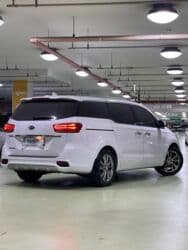 багажник голф 2: Kia Carnival: 2019 г., 2.2 л, Автомат, Дизель, Минивэн — 3