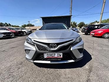 Toyota Camry: 2019 г., 2.5 л, Автомат, Бензин, Седан