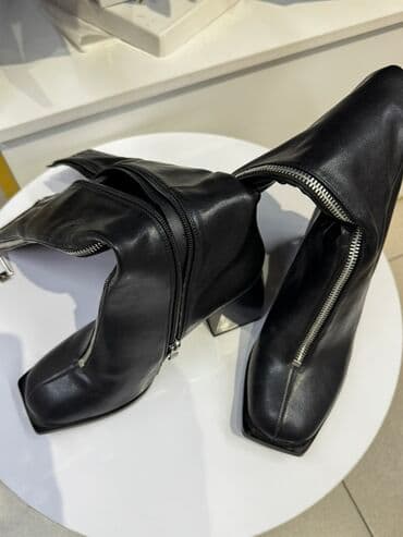 Женские ботильоны из черной гладкой кожи с молнией - Материал верха