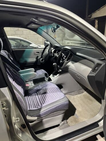 капот на аккорд: Toyota Highlander: 2004 г., 3.3 л, Автомат, Бензиновая, Кроссовер — 25