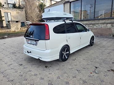 Honda Stream: 2005 г., 2 л, Автомат, Бензин, Минивэн