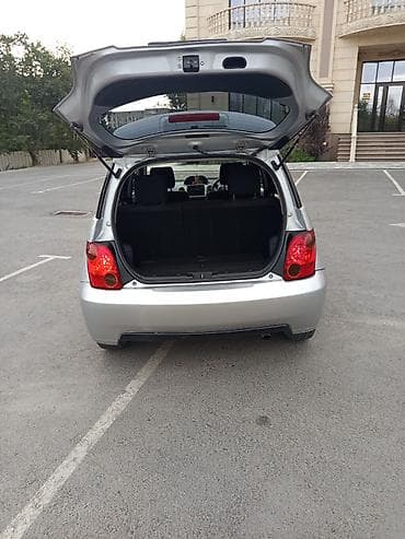 bcd com: Toyota Ist: 2002 г., 1.3 л, Автомат, Бензин, Хэтчбэк — 4