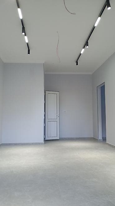 Коммерческая недвижимость: Сдается комерческое помещение под офис 45 м2 .Адрес Жибек — 2