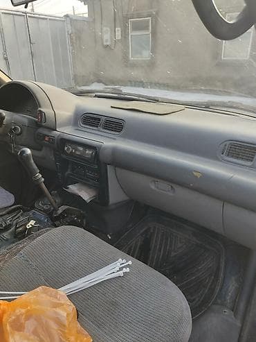 Унаа сатуу: Nissan Serena: 1993 г., 2 л, Механика, Бензин, Вэн/Минивэн — 4