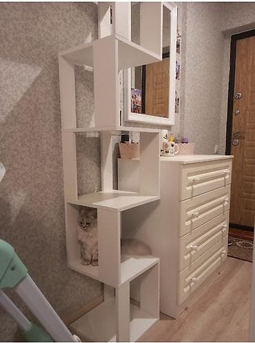 куда: Стеллаж белый Pine, 35х35х175 см +Бесплатная доставка по городу Цена — 4