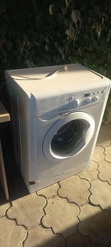 device kg: Стиральная машина Indesit, фронтальная загрузка. Особенности: - — 2