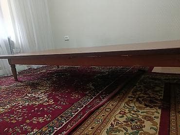 Журнальные столы: Низкий деревянный стол/платформа для пола. - Материал: массив/шпон — 3