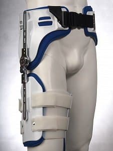 ортез коленного сустава: Ортез тазобедренный с шарниром FS 6870 - ортопедический поддерживатель — 1