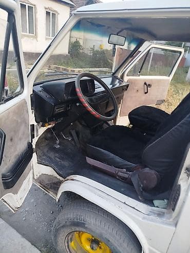 Продажа авто: Volkswagen Transporter: 1989 г., 1.9 л, Механика, Фургон — 5