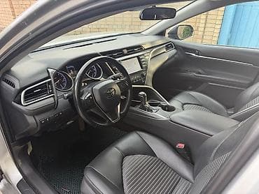 Транспорт: Toyota Camry: 2018 г., 2.5 л, Автомат, Бензин, Седан — 9