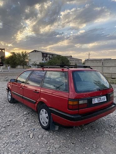 ипсум багаж: Volkswagen Passat Variant: 1991 г., 2 л, Газ, Универсал — 6