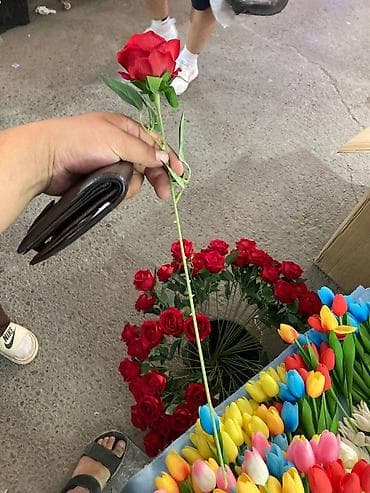 кийим оптом: Декоративные Искусственные цветы есть оптом и в розницу,цены — 3