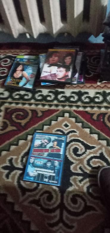 CD, DVD диски: Отдам даром то есть бесплатно! Коллекция DVD-дисков с фильмами и — 1