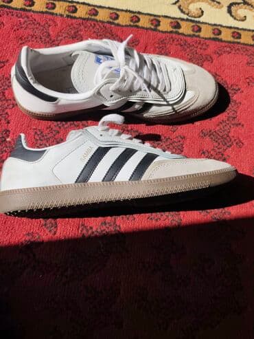 брендовая куртка: Adidas Samba — отдам ниже стоимости! Оригинал. Покупал в Москве за — 4