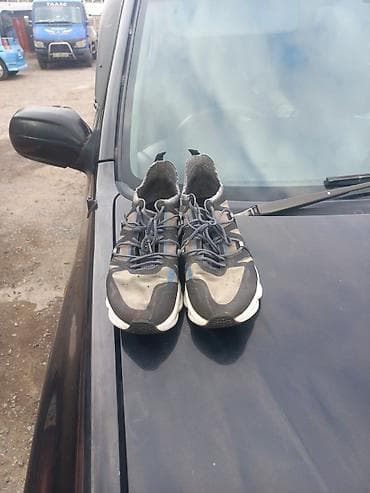 Мужская обувь: Кроссовки с сетчатым верхом и выразительной 3D‑межподошвой — 2