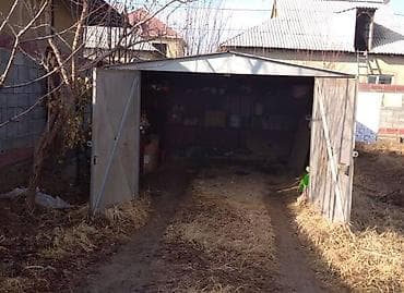 не пригодился: Продаю гараж без места, самовывоз. Двускатный металлический гараж — 2