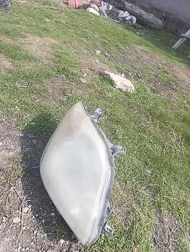 фара витц: Передняя левая фара Honda 2001 г., Б/у — 1