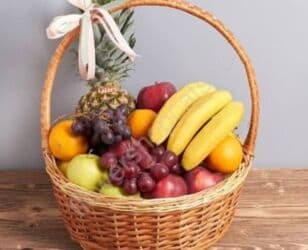 сколько стоит заказать мишку на день рождения: Фруктовые корзинки на заказ!!! — 3