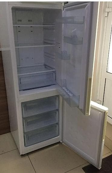 витринный холодильники: Холодильник Samsung с нижней морозильной камерой и электронным — 4