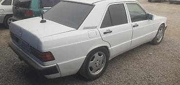 matiz 1: Mercedes-Benz 190: 1988 г., 3.2 л, Автомат, Бензин, Седан — 4