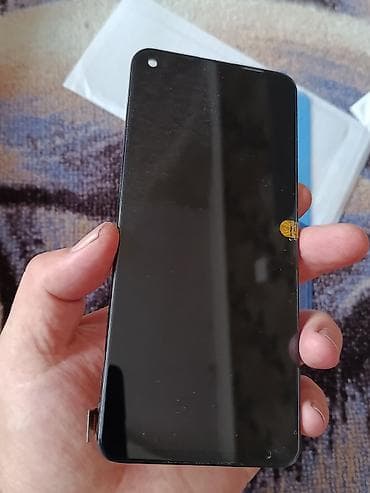 Мобильные телефоны и аксессуары: One plus 9 pro дисплей заказал с китая случайно заказал 2 один продаю — 2