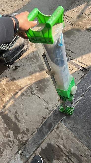 КУНы: Ручная сеялка Russmash RU-3301 — удобный инструмент для точного высева — 2