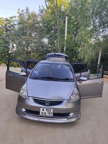 обмен авто с моей доплатой: Honda Fit: 2003 г., 1.3 л, Автомат, Бензиновая, Хэтчбэк — 2