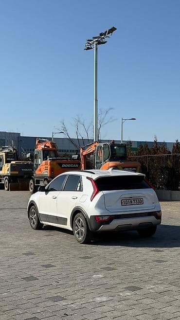 нехся 2: Kia Niro: 2022 г., 1.6 л, Робот, Гибрид, Кроссовер — 3