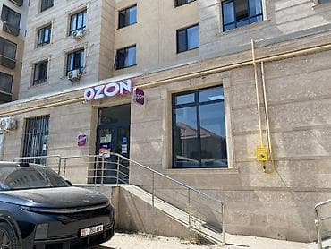 Коммерческое помещение на первом этаже с отдельным входом по ул.Шоокум