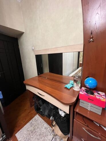 комод детский цена бишкек: СРОЧНО! Продаю: 	•	Двуспальную кровать 	•	Туалетный столик 	•	Шкаф — 2
