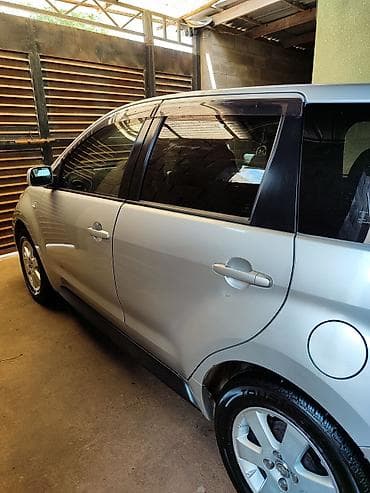 t 25: Toyota Ist: 2004 г., 1.3 л, Автомат, Бензин — 4